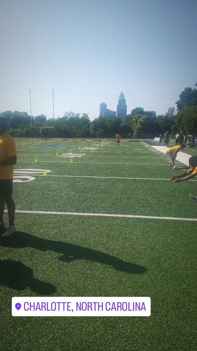 LogenConnor's tweet image. Got in some good work at the Johnson c Smith University camp.

| #Classof26 | #oline | #dline | #6foot2 |
#tackle | #guard |#dillardhs🐾