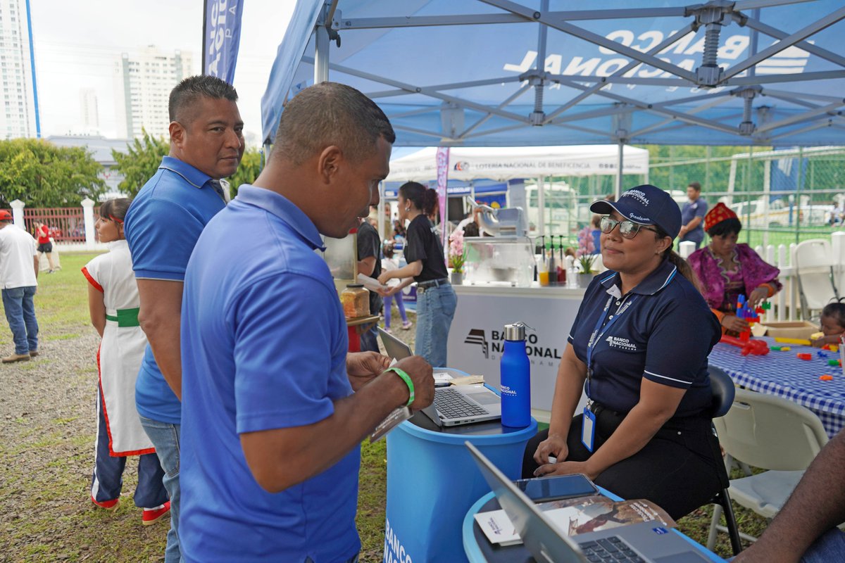 Comprometidos  con una gestión responsable y sostenible, colaboradores de Banco  Nacional de Panamá (Banconal) participaron en la Feria de la Familia  organizada por el equipo del MIDES (Ministerio de Desarrollo Social),  con la finalidad de resaltar la importancia del núcleo