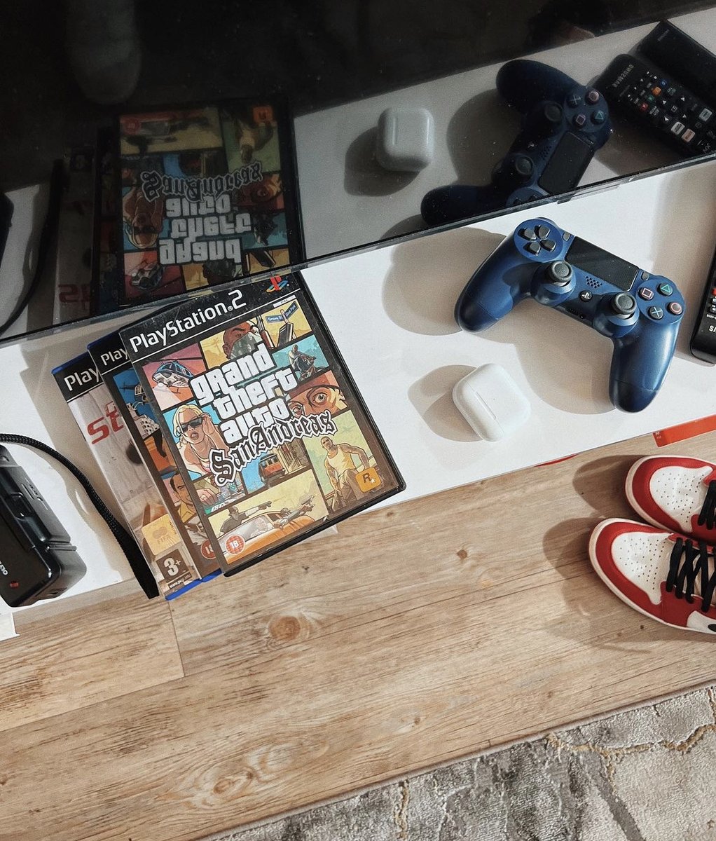 justpxcs's tweet photo. https://t.co/AOTjRfsfPw