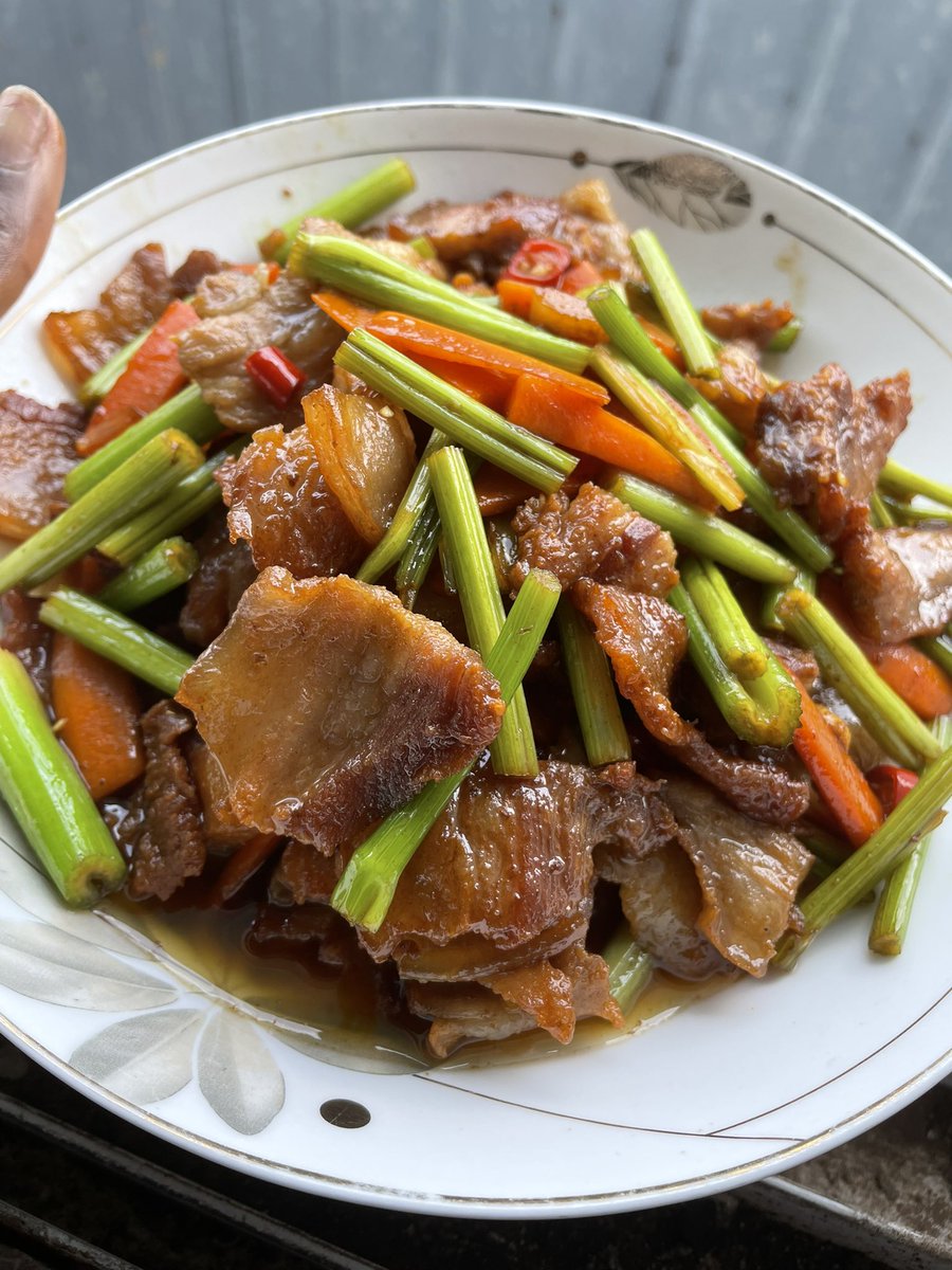 SarahDa30765964's tweet photo. @abazwhyllzz I make Chinese food https://t.co/IdxQGkotro