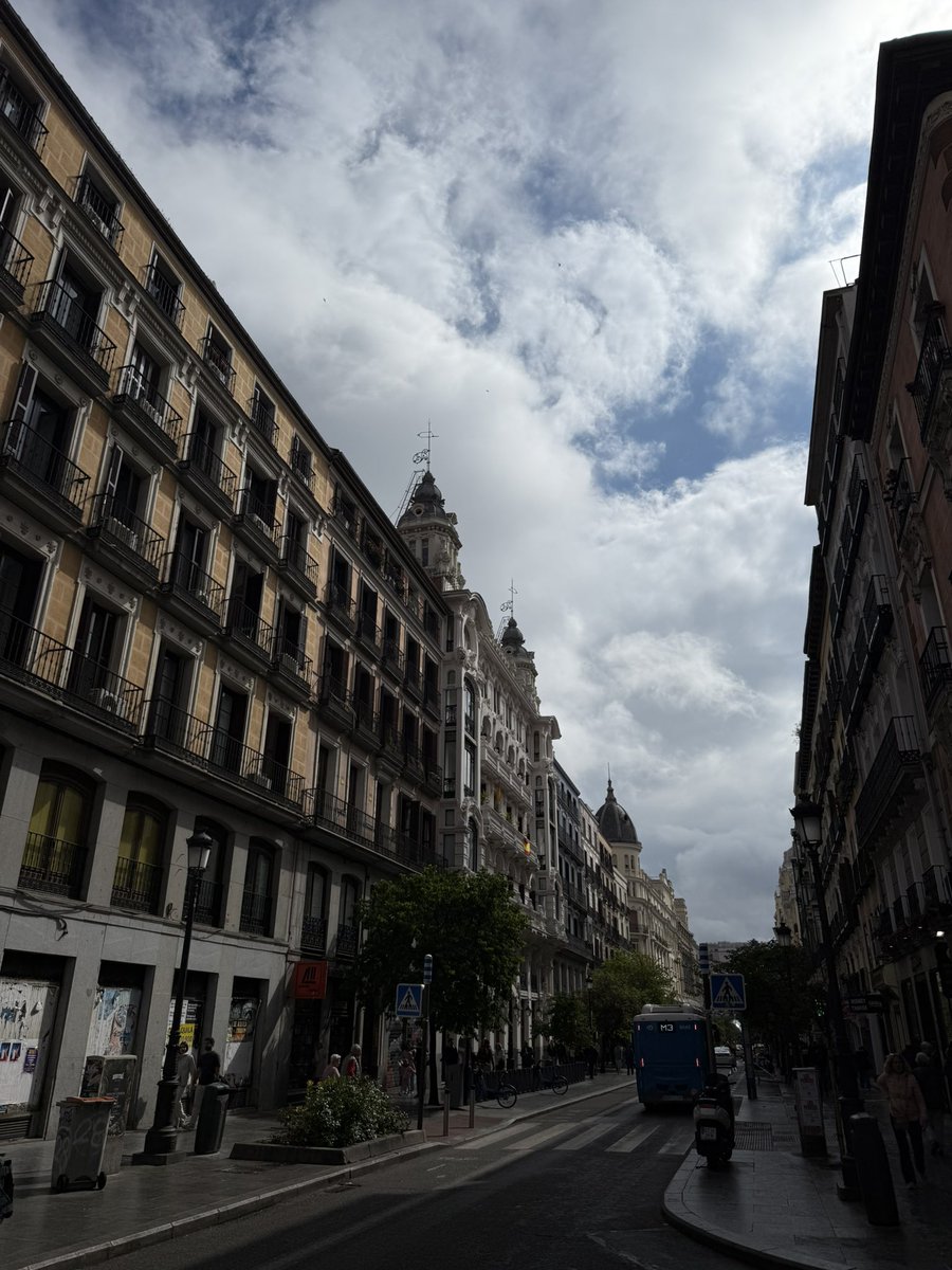 racchx_'s tweet photo. mmmmmm when in 🇪🇸 https://t.co/aEcUZb9zLg