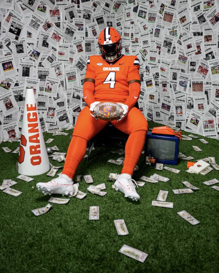 double__4s's tweet image. Had a great OV in Syracuse🍊🍊 #DART #cuse #orangenationfamily  @TheJuiceOnline @CuseFootball @CoachE_CUSE @FranBrownCuse @coachtfogg