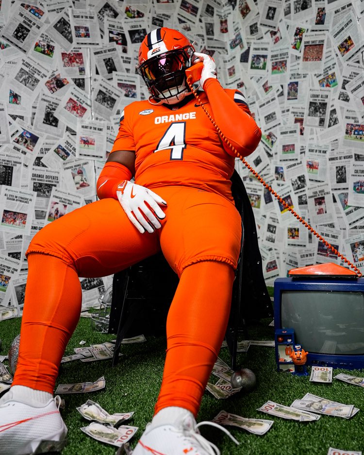 double__4s's tweet image. Had a great OV in Syracuse🍊🍊 #DART #cuse #orangenationfamily  @TheJuiceOnline @CuseFootball @CoachE_CUSE @FranBrownCuse @coachtfogg