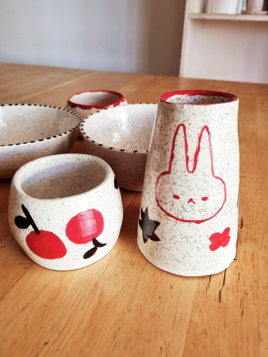 cosmicfriendnft's tweet photo. Got into pottery this year and accidentally fell in love with it. These were some of my first wheel pieces - kinda wobbly, kind of a mystery, but Iβm into it. Also pottery people are my kind of weird ππ
#pottery #ceramicart #handmadeceramics #learningpottery https://t.co/5yJpuM9pF3