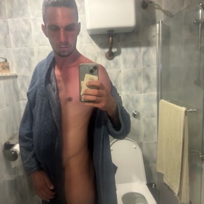 him_fist's tweet photo. #NuovaFotoProfilo https://t.co/rfmoblgaHN