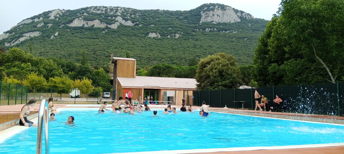 flofisch1's tweet photo. Stage plein air pour nos élèves de 5e pendant 3 jours à Castel Fizel: rando canyoning équitation rafting …. Et camping! Merci aux organisateurs et à tous les profs qui accompagnent. Bravo aux élèves pour leur endurance!
@acmontpellier 
@11Dsden 
@CDrucker_Godard https://t.co/H3WBQOzMQN