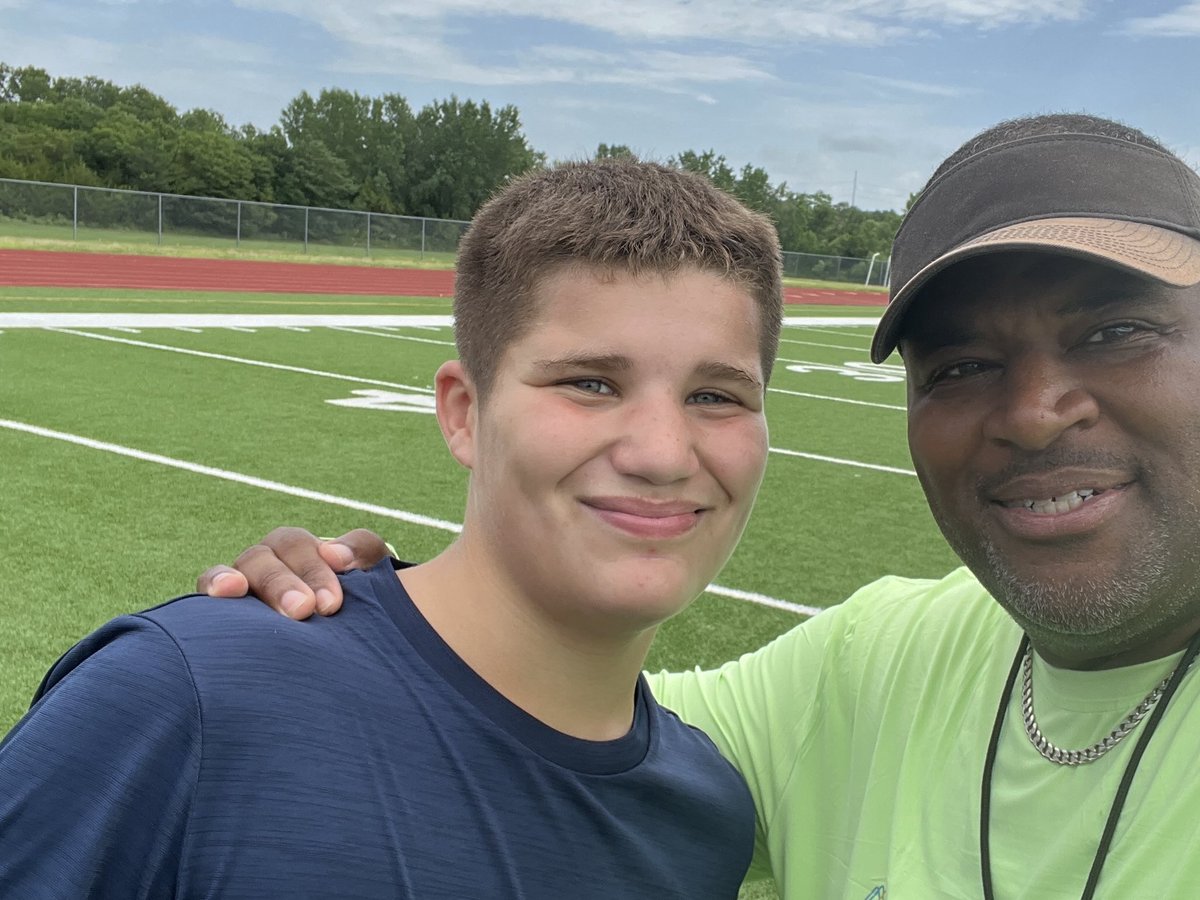 HawksDLine's tweet image. Take a good look at a few of the Super Stars of tomorrow!! Although it was awesome to see some familiar faces at the LSW Youth Football Camp today, I’m very excited to see what new talent shows up tomorrow for Day 2: DEFENSE! 😈