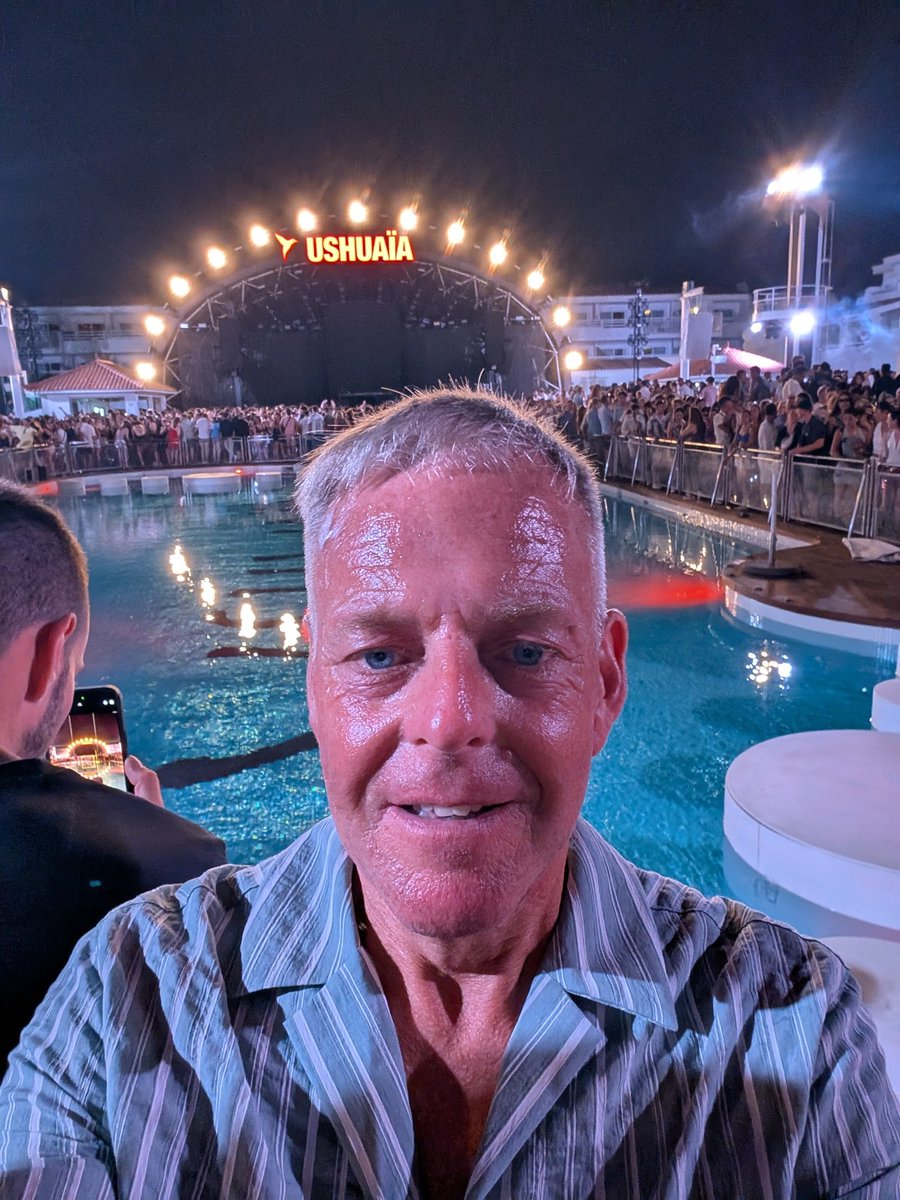 That was a pretty good evening 😁 <a href="/davidguetta/">David Guetta</a> <a href="/ushuaiaibiza/">Ushuaïa Ibiza Official</a>
