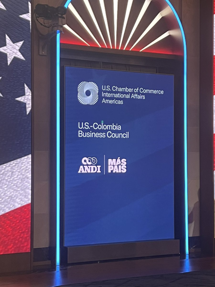 Primer día del Consejo Empresarial Colombo-Estadounidense en Washington. Trabajando al lado de la Cámara de Comercio <a href="/USChamber/">U.S. Chamber</a> y <a href="/ANDI_Colombia/">ANDI</a> hemos sostenido reuniones con  Secretaría de Estado, Secretaria de Comercio, Secretaria de Agricultura, Secretaria de Energía, USTR, y