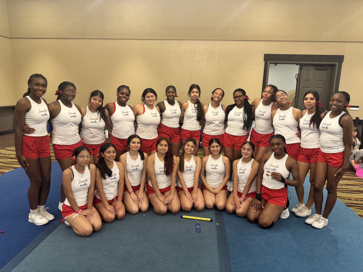 SGarlandCheer's tweet photo. Finished UCA Camp day 2 with ANOTHER SPIRIT STICK and a superior rating for our sideline and cheer. Congratulations to Ali for being recognized by UCA staff members and receiving the Pin It Forward Award! 📣❤️💙 https://t.co/UvdwzOChEW