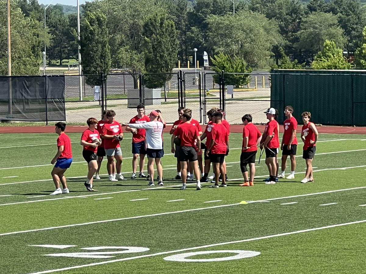 LoganLane2028's tweet image. Hot day to get some kicks in! Grateful for the experience at the @DaytonFootball’s specialist camp! Had a great day and learned a lot. Longest FG of the day was 52 yds. Thanks to all the coaches! #alwayslearning #specialistgrind
@CoachMicahFaler @Coach_Pflug @UpAndThrough…