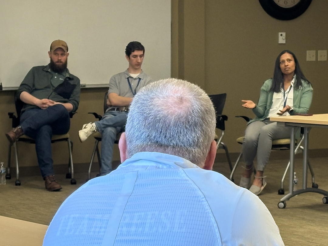 DCN_ND's tweet image. Thanks @bismancedc for asking us to be part of this week's Educator Experience! Jesse, Nathan, Sam, Aparna and Travis had a great time talking with area teachers about their personal career paths and skills that can help prepare students for a career in the broadband industry.