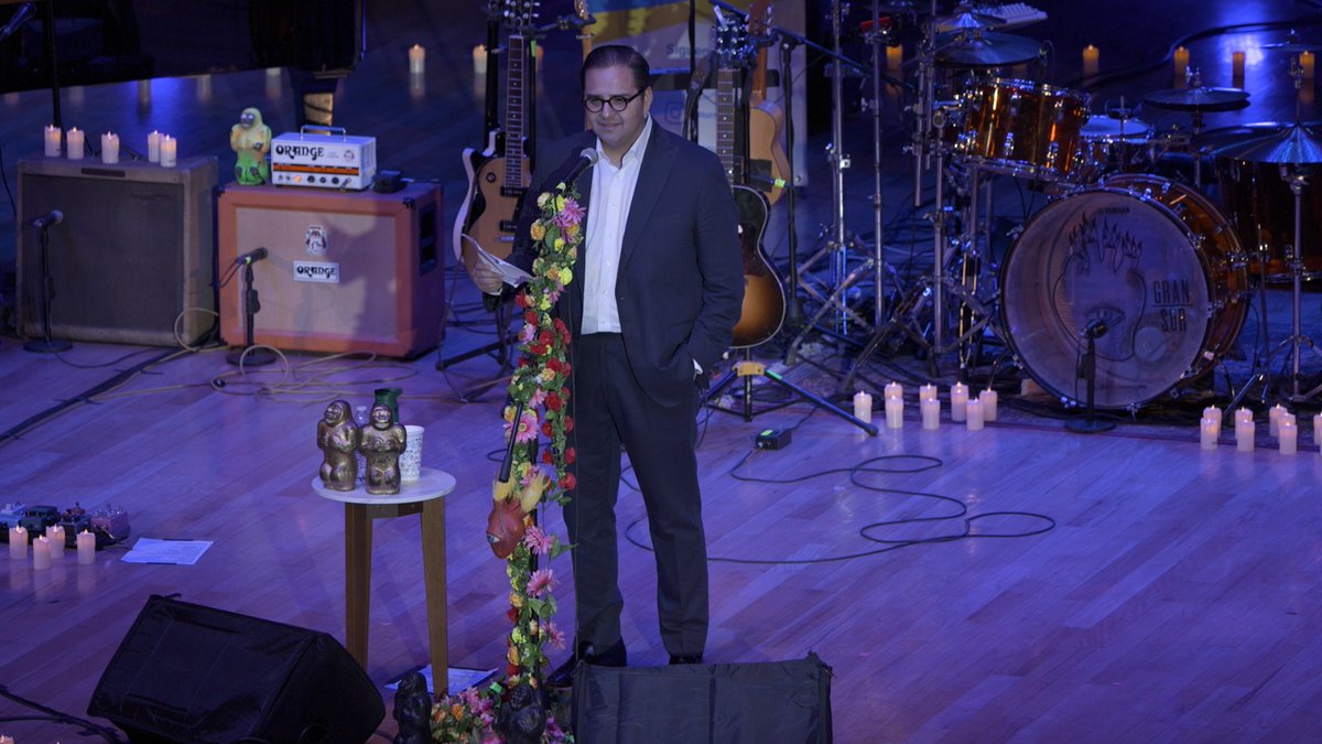 En la presentación del Palomazo 2025 <a href="/jrisco/">Risco</a> nos recordó que apoyar a las personas refugiadas no es empatía obligada, es visibilizar las historias de quienes  han tenido que dejar todo para salvar su vida y que en México encontraron un nuevo hogar
¡Gracias por tu empatía y apoyo!