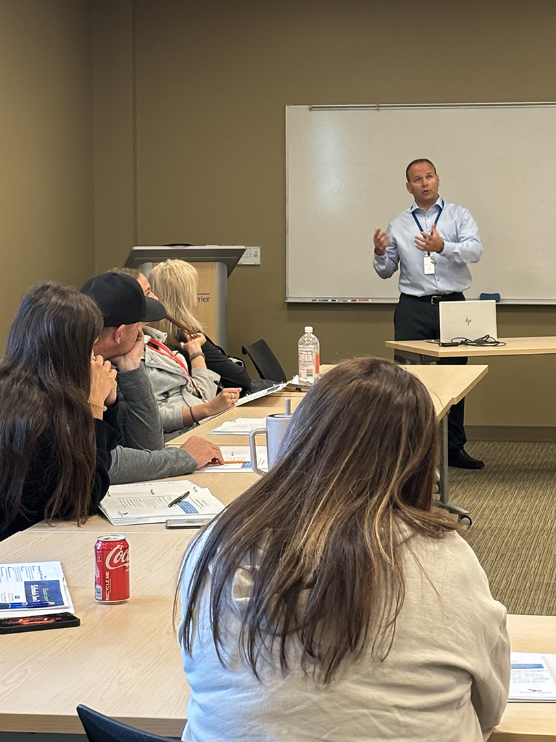 DCN_ND's tweet image. Thanks @bismancedc for asking us to be part of this week's Educator Experience! Jesse, Nathan, Sam, Aparna and Travis had a great time talking with area teachers about their personal career paths and skills that can help prepare students for a career in the broadband industry.