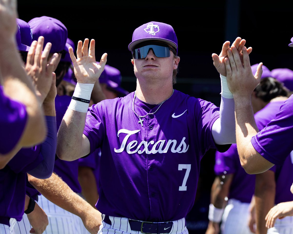 Tarleton State Baseball (@tarletonbase) on Twitter photo BATS THAT LEFT A MARK!๐ช๐ฅ
Sergio Guerra (#11) and Tyson Drake (#7) are now tied for 3rd in single season home runs during our Division I era.
#texannation | #bleedpurple BATS THAT LEFT A MARK!๐ช๐ฅ
Sergio Guerra (#11) and Tyson Drake (#7) are now tied for 3rd in single season home runs during our Division I era.
#texannation | #bleedpurple