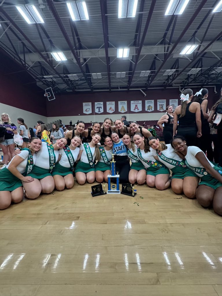 The Varsity Pom team is leaving camp with a 1st place in speed learning, 1st place in kickline, 1st in our original routine and a grand champs trophy.
NVP also received the most improved award, peppy pom day 1, and 1st place in senior kick “girl scouts”!
