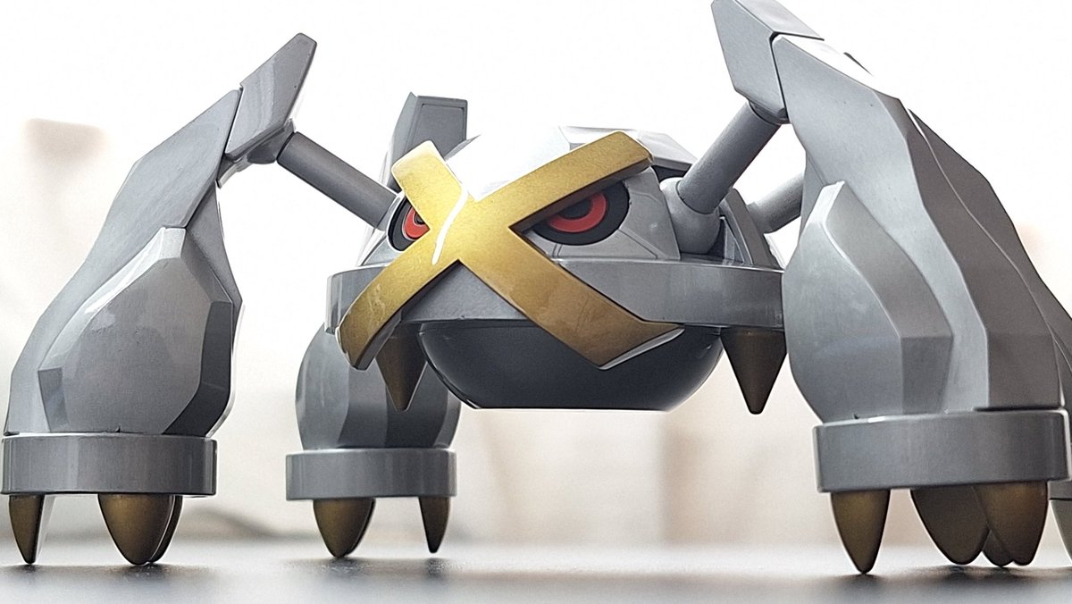 takezou2955's tweet image. 色替え制作依頼のポケモンプラモデルのメタグロス完成です。
納品も終え、予想以上の出来に喜んで頂きました。
という事で、Mission Complete!