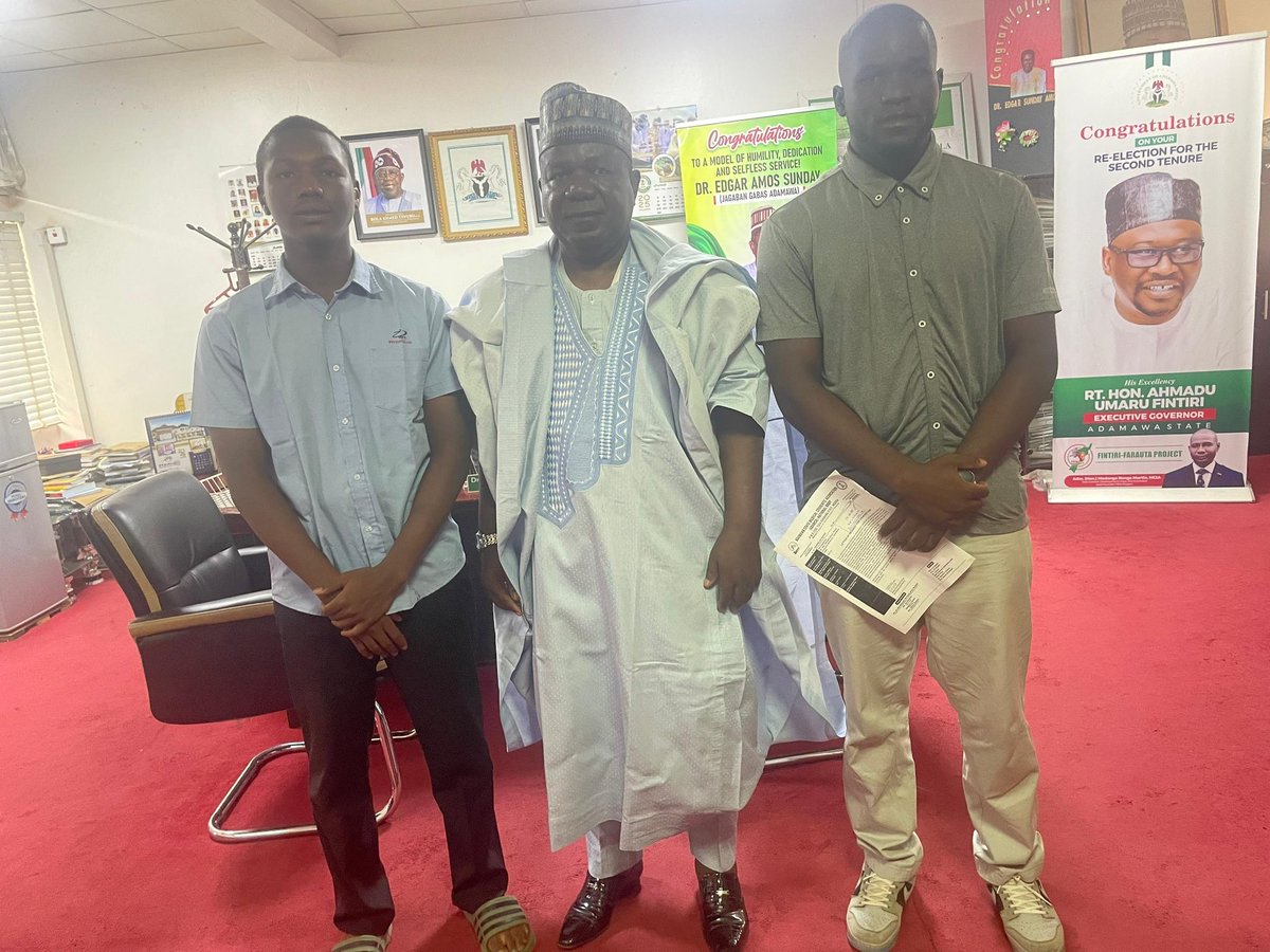 officialadamsa's tweet photo. Earlier today, ADAMSA reps visited the Chief of Staff, Adamawa State.  
Key issues affecting our members were discussed, and we’re hopeful for positive outcomes.  
Updates to follow. 🤝  

#ADAMSA #ADAMSANational #PharmacyStudents #MedicalStudents #bds
#Nigeria #pharmacy #MBBS https://t.co/Mv4GL5MeTm