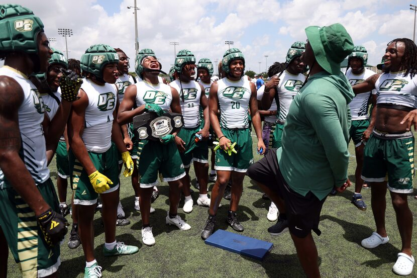 2025 Texas 7-on-7 state tournament preview: Who is playing, past champions and more

Read more 👇
dallasnews.com/high-school-sp…