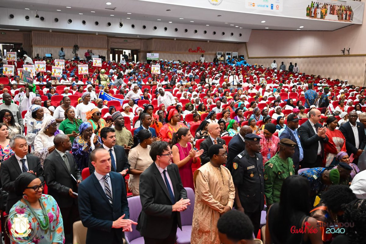 Discours de Madame Charlotte DAFFE, Ministre de la Promotion féminine, de l’Enfance et des Personnes vulnérables à l’occasion de la présentation des membres du Bureau-Pays du Conseil National des Femmes de Guinée

Pour en savoir plus 🔗 urls.fr/KFrfHB