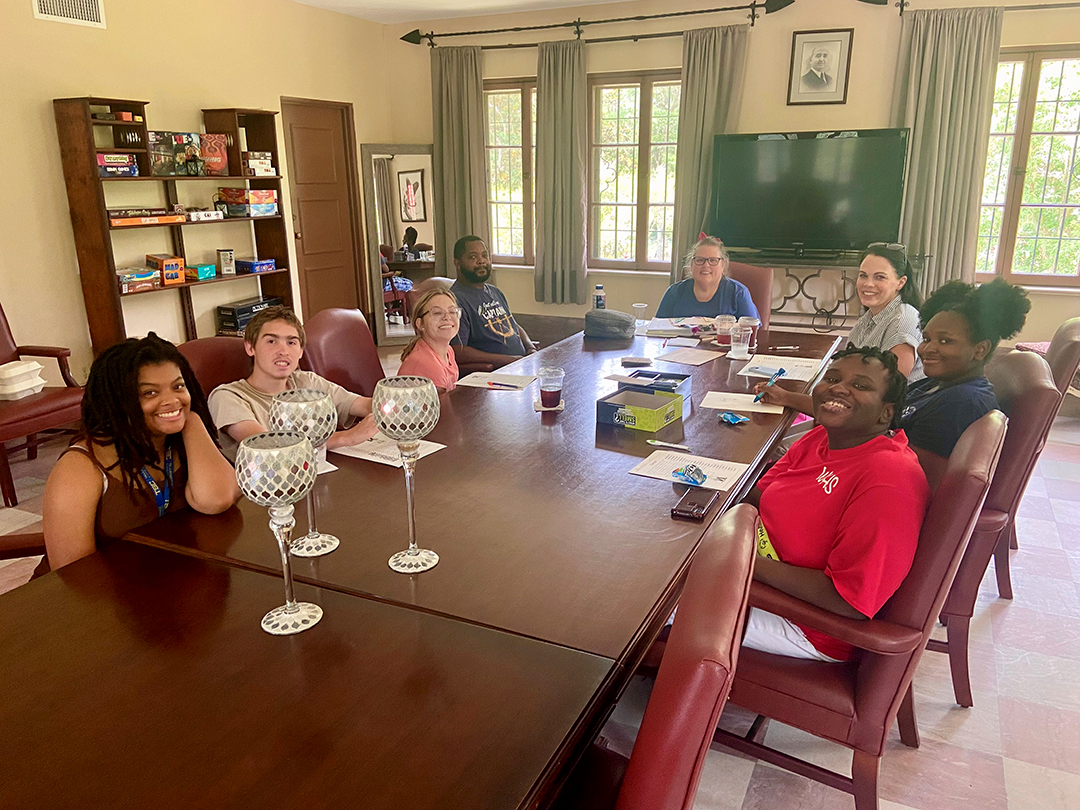 Abletrust's tweet photo. Wakulla County #FloridaHSHT closed out a great year with a visit to Edward Ball Wakulla Springs State Park. Students learned about the wide range of careers at the park, visited the old-style ice cream parlor on site, and took part in a Wakulla River jungle cruise! #HSHT30 https://t.co/7aMpNLJ3vc