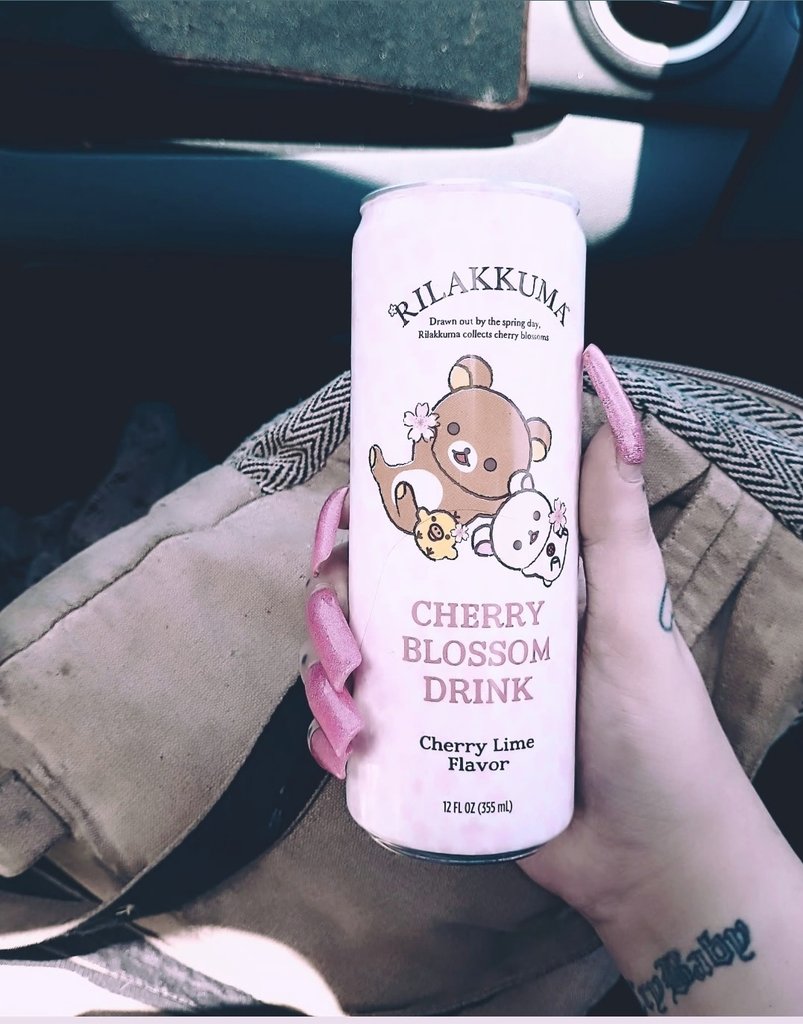 scum_void's tweet image. 𝕮𝖍𝖊𝖗𝖗𝖞 𝖇𝖑𝖔𝖘𝖘𝖔𝖒 𝖉𝖗𝖎𝖓𝖐 ♥︎🧸

#tattoos  #piercings   #acrylicnails #nailartist #handtattoo #stonergirl #90sbaby #adultcontentcreator #alternative  #onlyfans #anxiety #altgirl  #girlswithtattoos #gothgirl #mentalillness #sadgirl #pink #kawaii