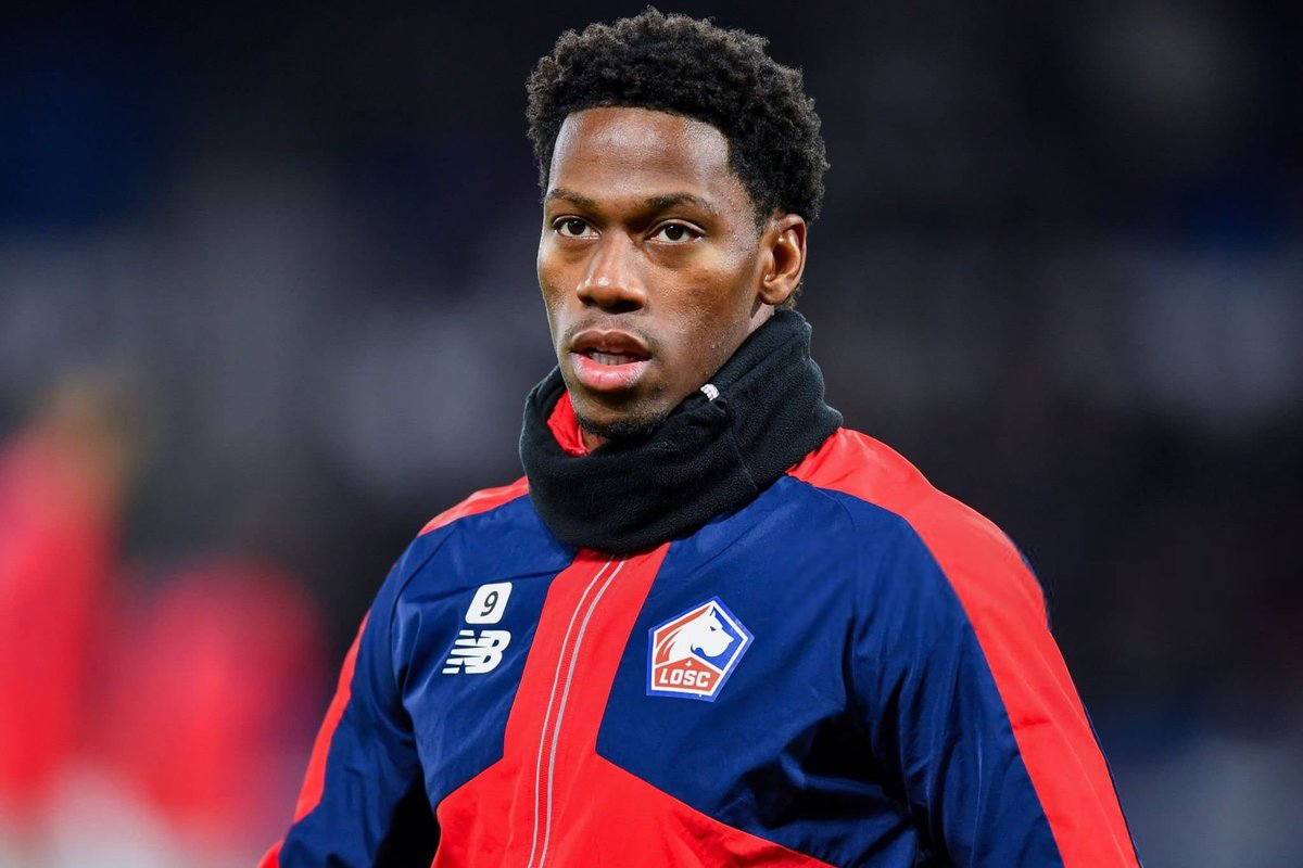 Es gab gestern erste Kontakte zwischen Juventus und Jonathan David, da ging es aber nicht um wirtschaftliche Dinge. Er hat hohe Angebote aus Saudi-Arabien und möchte mit seiner Entscheidung noch warten. (Di Marzio)