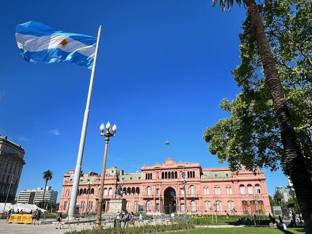 ancapchequei's tweet photo. 🚨URGENTE: PIB da Argentina cresce 5,8% no 1º trimestre de 2025 e expõe sucesso econômico de Milei. https://t.co/KeoG7sYxYL