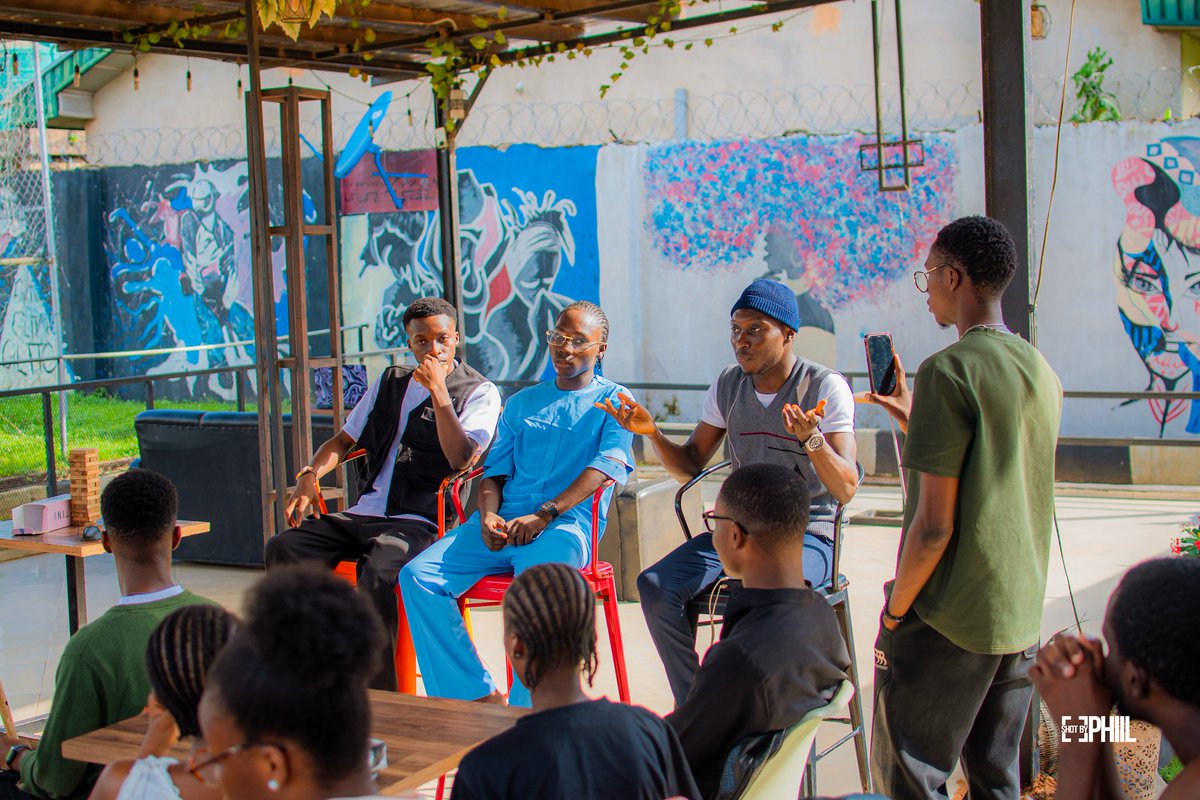 ObaOfDesigns's tweet image. Yeah, about my weekend 💙

I had an Amazing time at the Creative Conference Designer&apos;s Meetup. Met people that has made impacts in the design space and connected with most of them. Was even called up at a Session.

Those moments left something special. Thank you @CreativeXComm
