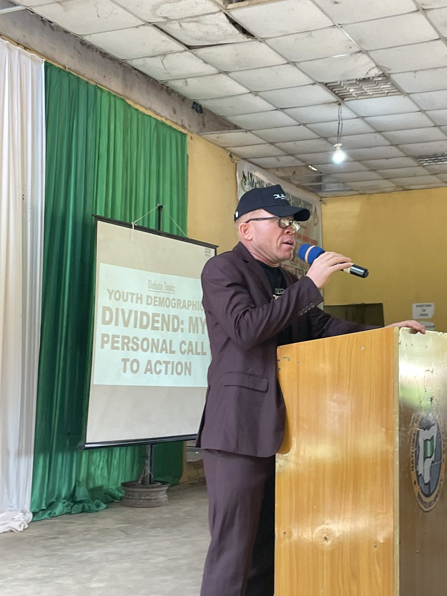 DL4ALL_Ardokola's tweet image. State coordinator + NYSC officials +DL4ALL key personnel + resource persons = Great Team ✨👏👏

Great team = Successful Debate 

#mindthegap #dl4allcds #dl4all #digitalliteracy 
#youthdemographicdividend