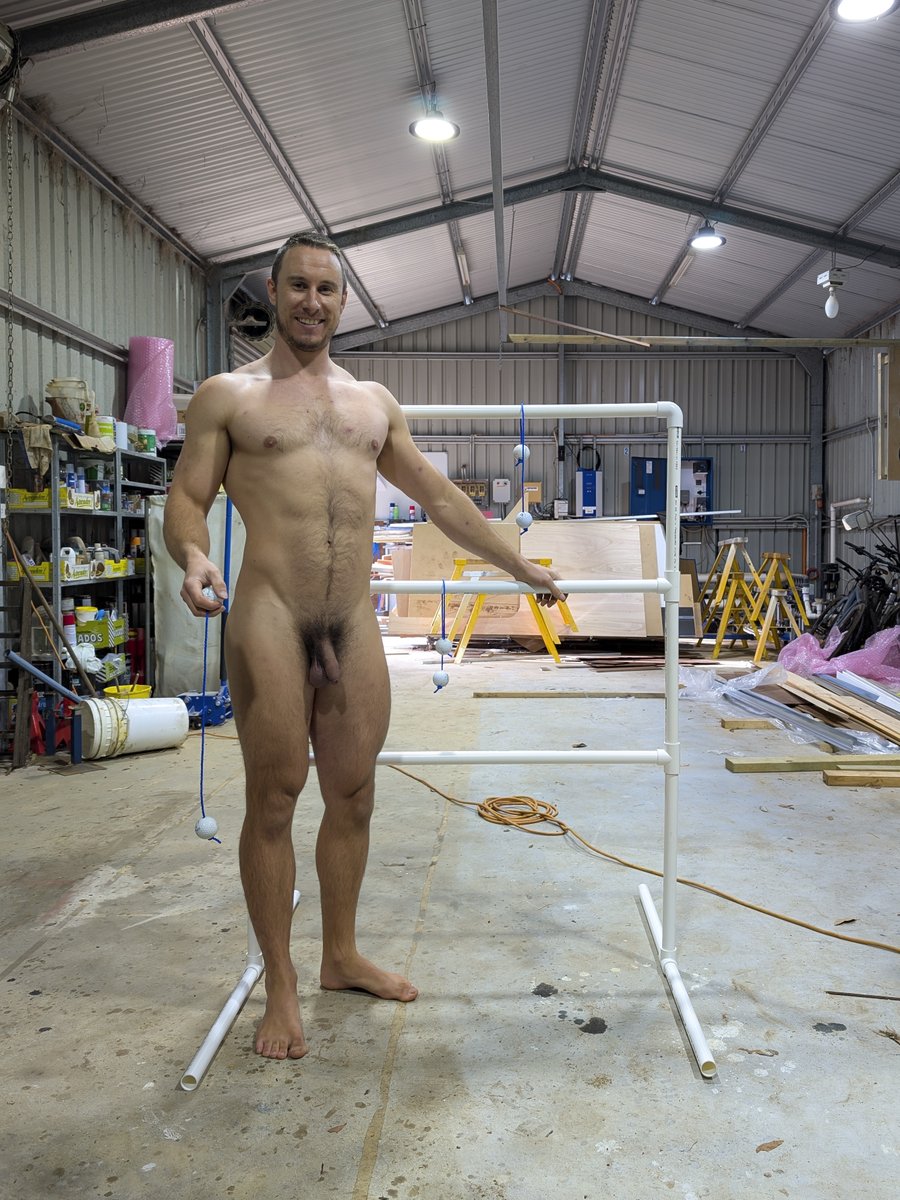 Nudist Jeff tweet media