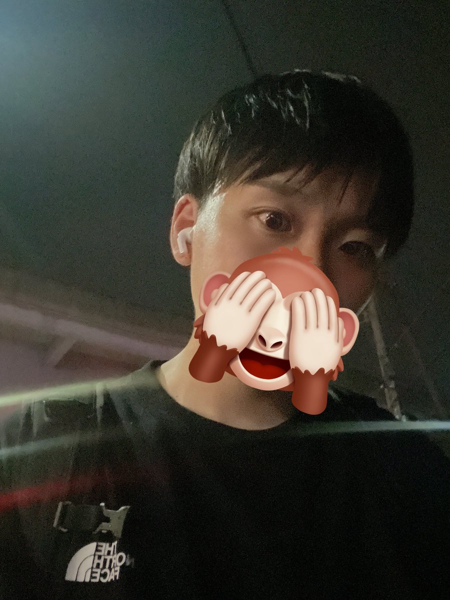 😗O😗 tweet media