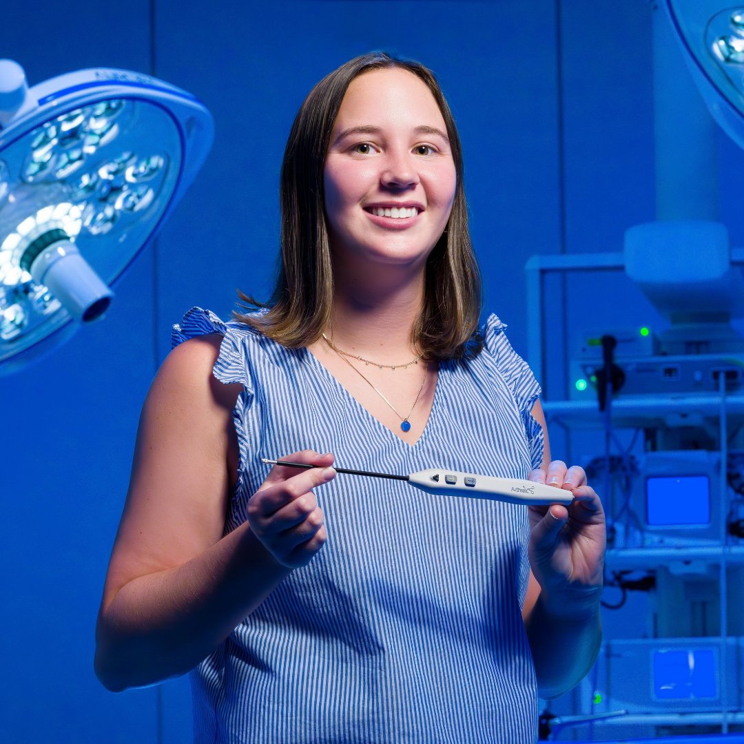 Arthrex's tweet image. On International Women in Engineering Day, we recognize all of our valued female engineers at #Arthrex whose innovation, dedication and expertise help us advance our mission of Helping Surgeons Treat Their Patients Better®.
#ArthrexProud #InternationalWomenInEngineeringDay