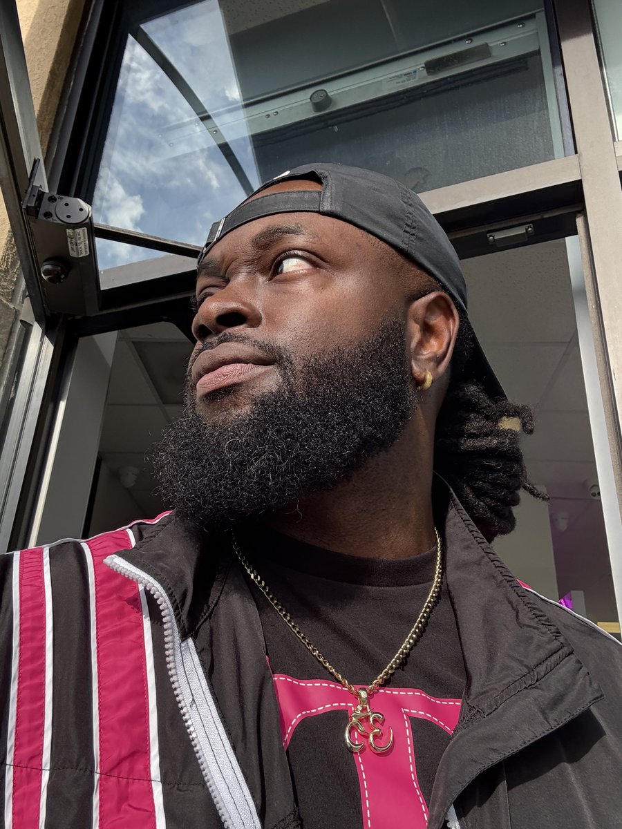 PrinceLloyd340's tweet photo. Yall pulling up orrrrrrr what 👀 https://t.co/dSSIrqNLQ0