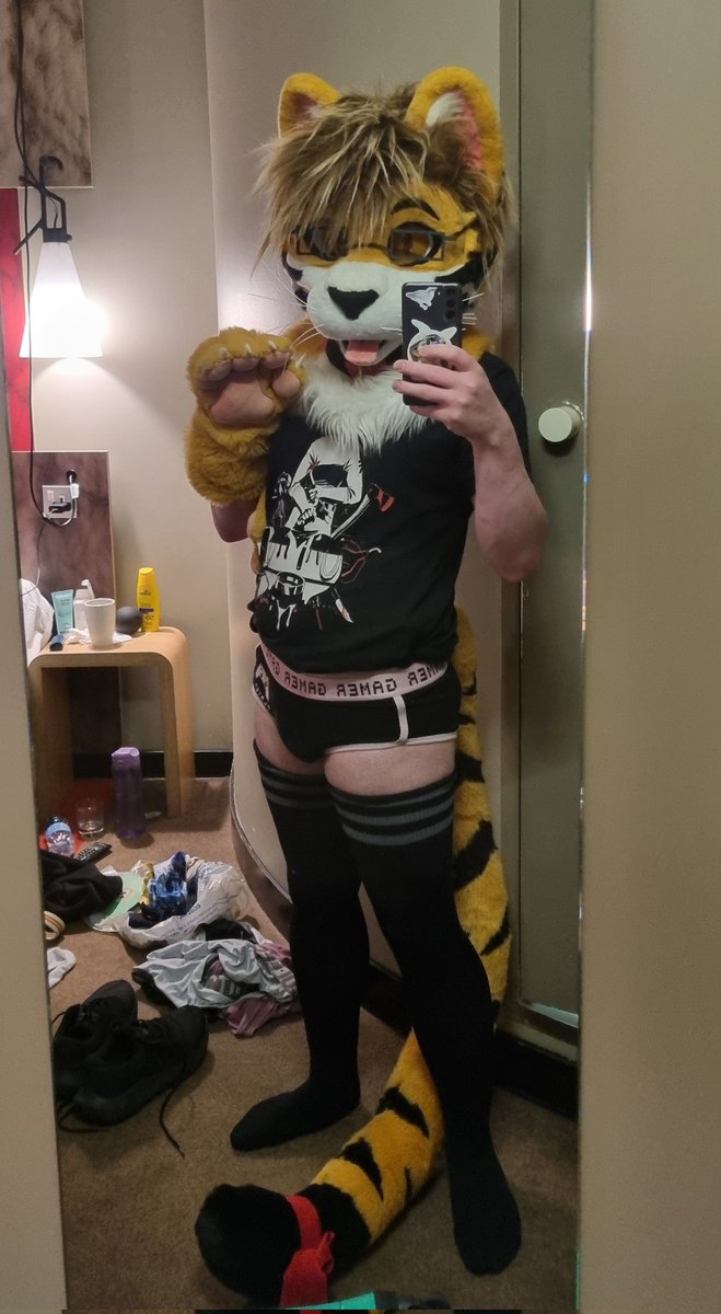 MinimeAD tweet media