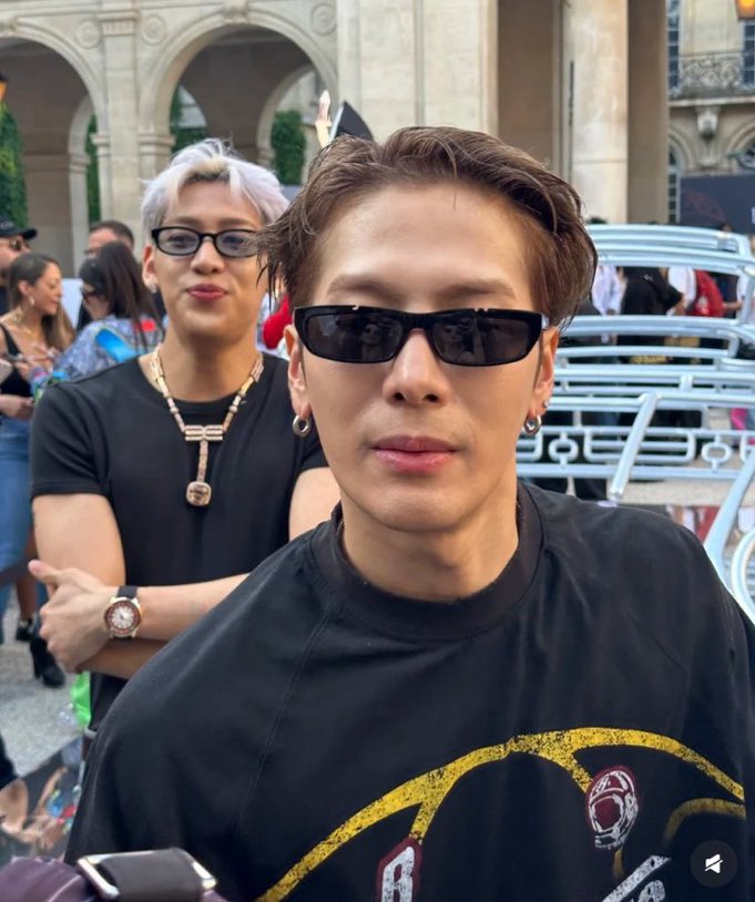 meeitany's tweet photo. “my brother is going to show you his Buzz Lightyear collection, you better be nice” https://t.co/C63GoQy0yh