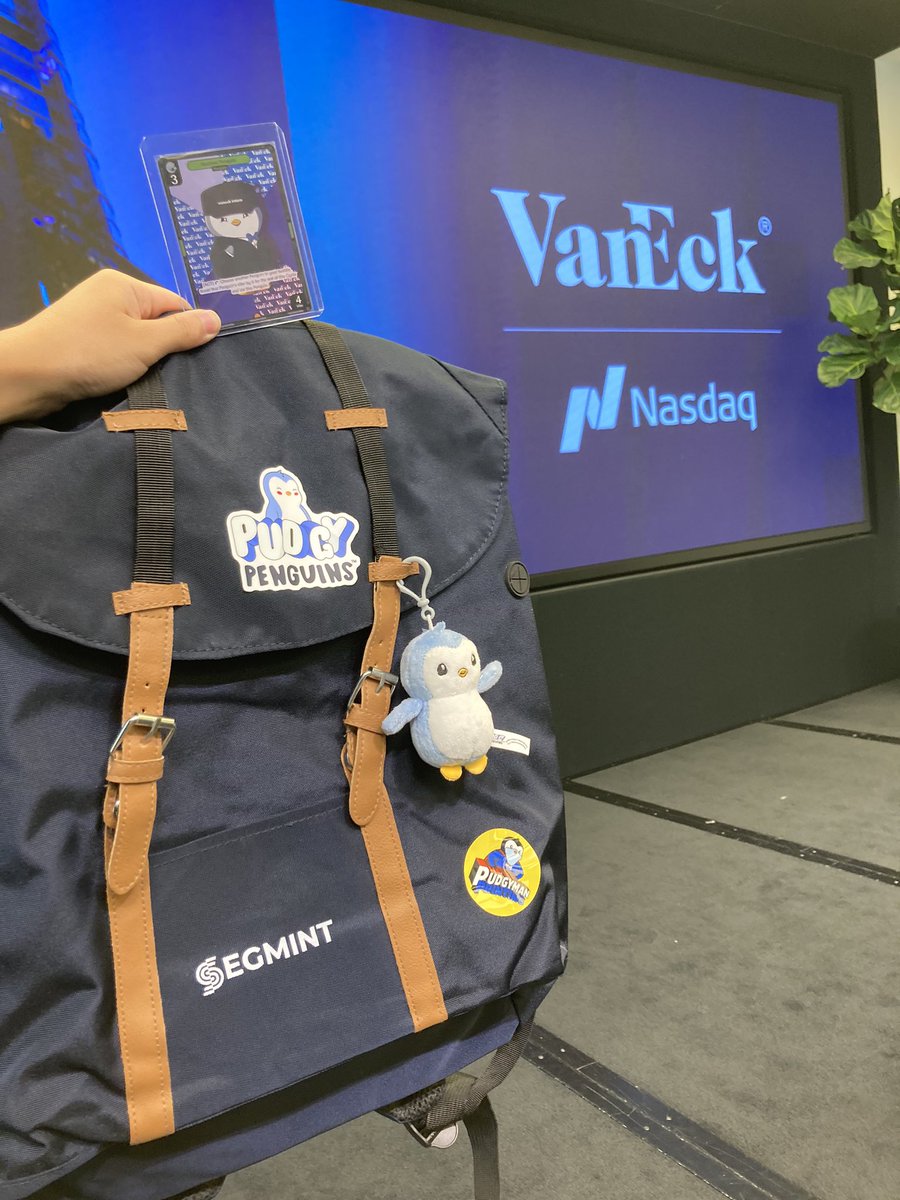 Sheesh what a day! It was lovely meeting everyone at NASDAQ for the <a href="/vaneck_us/">VanEck</a> <a href="/SegMintIO/">SegMint</a> Web3 Takeover event today - I came back to my hotel room with sore arms and hands full of awesome collectible goodies 😊 

Thank you everyone who came by, hope everyone had an amazing time!