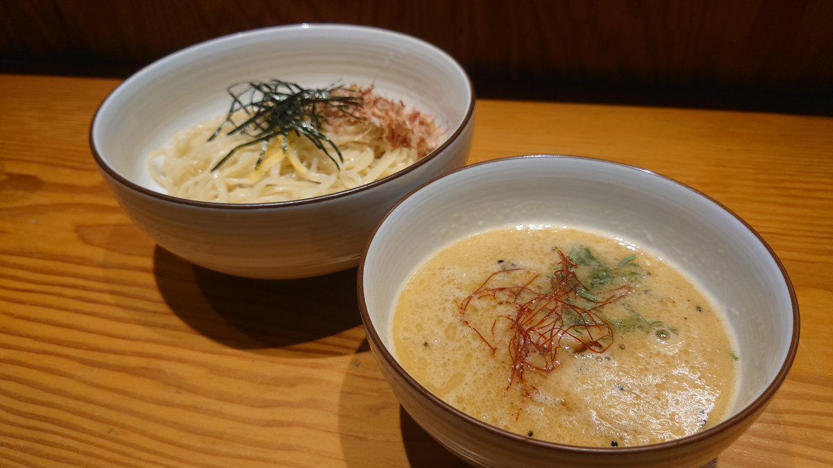 おはようございます、
麺やひだまりです。

本日、鶏ぱいたんつけ麺有り〼
食数10食程になります。

本日も宜しくお願い致します。