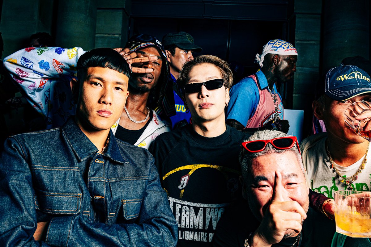 Jackson Wang (@jacksonwang852) on Twitter photo Paris.
Highlights.
๐ธ๐๏ธ
<a href="/teamwangdesign_/">TEAM WANG design</a>
<a href="/bbcicecream/">BILLIONAIRE BOYS CLUB & ICECREAM</a>
<a href="/Pharrell/">Pharrell Williams</a>
<a href="/LouisVuitton/">Louis Vuitton</a> Paris.
Highlights.
๐ธ๐๏ธ
<a href="/teamwangdesign_/">TEAM WANG design</a>
<a href="/bbcicecream/">BILLIONAIRE BOYS CLUB & ICECREAM</a>
<a href="/Pharrell/">Pharrell Williams</a>
<a href="/LouisVuitton/">Louis Vuitton</a>