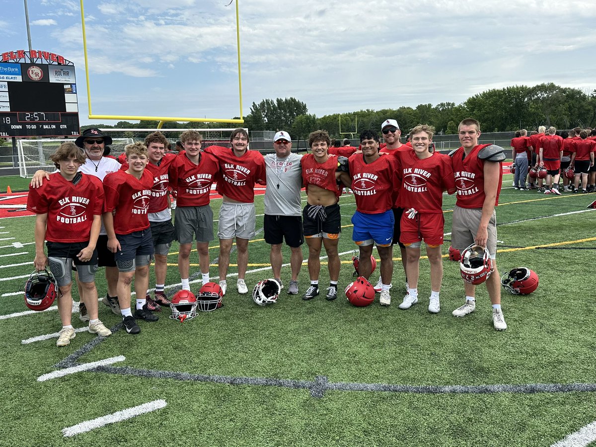 coachcoryc's tweet photo. 🏈 Just recovered from our annual football trip to @elks_recruits 

2-day camp for the Elk River HS football team, followed by a 1 day camp for the youth program. Then an evening coaching clinic for all ER coaches. 

Huge thanks to @mcross2829 &amp; staff for outstanding hospitality! https://t.co/MtDbHPv0e1