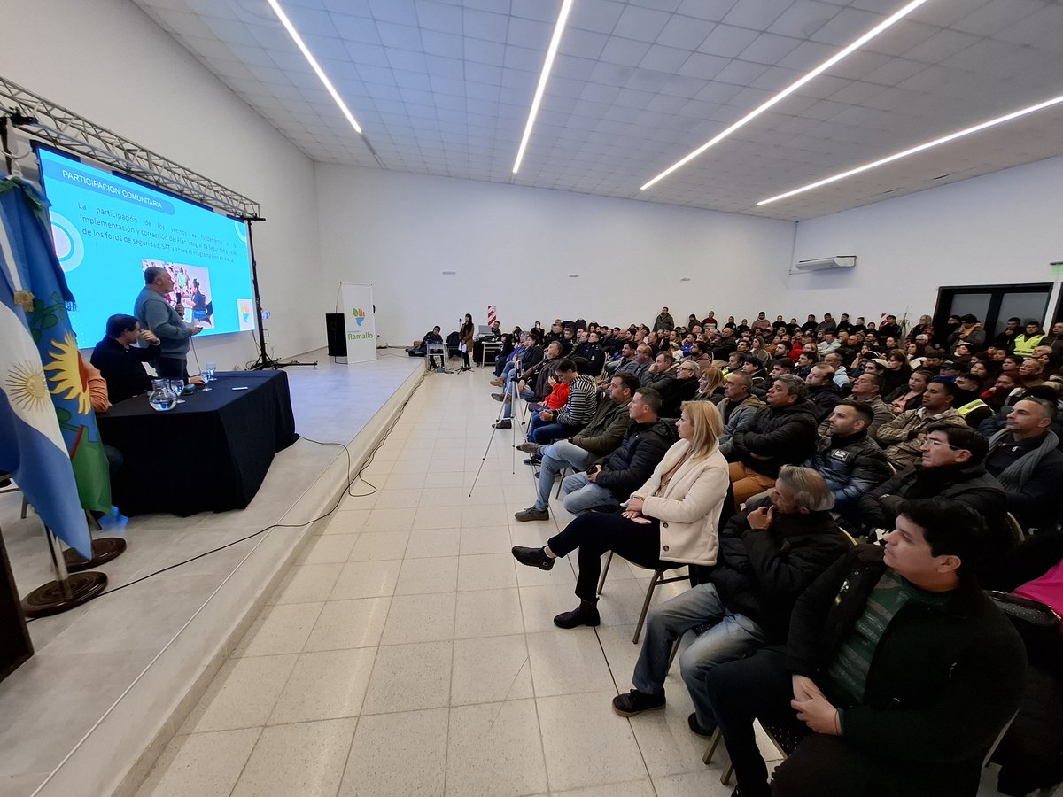 Mumi Poletti tweet media