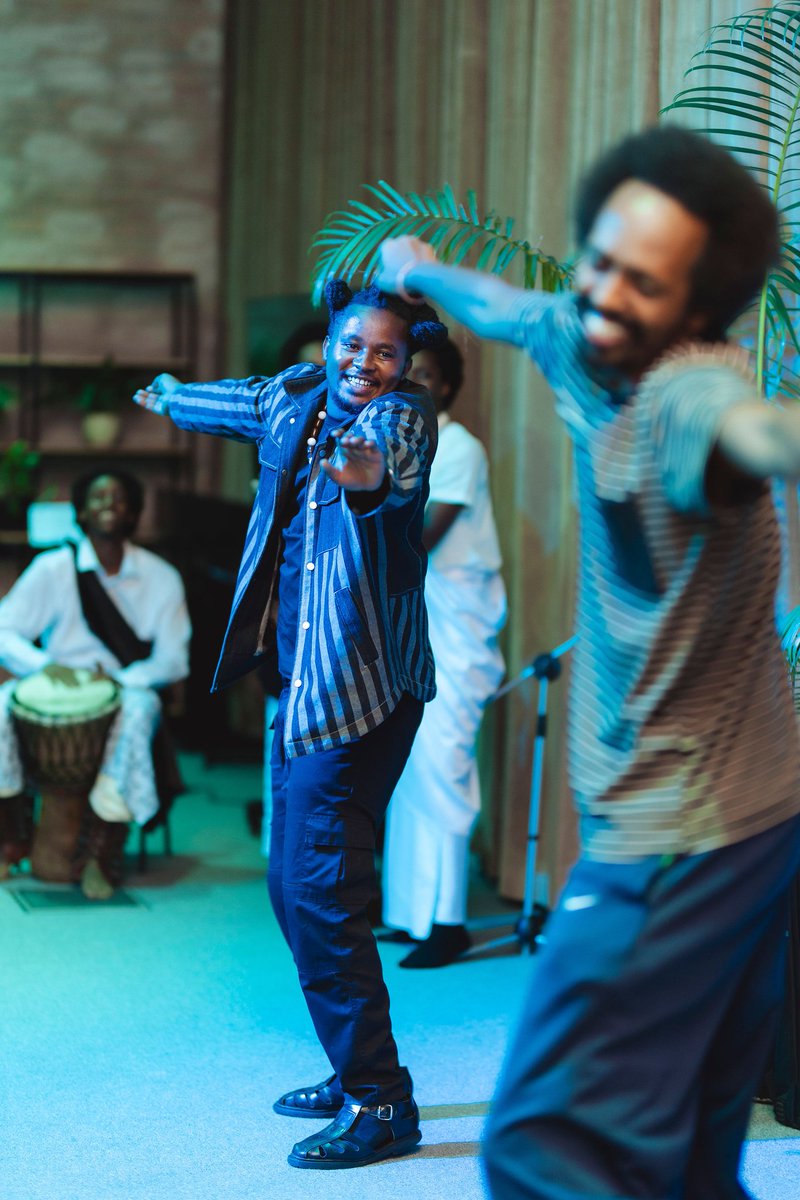 mucyowicyogere's tweet image. B.U.R.Y.A si B.U.N.O 
(Umuba wa VII) 

"Iyi N.T.A.N.G.O y' Ubutore ni yo yatunyuze."

#intore i #Rwanda 
#mpamirizaubuzima

Ishusho: @nexxus 🙏🏾🙌🏽

#thursdayfusion

Ingamba:
Shyaka
Siboyinyambo
Gisa_april_07
Indashyikirwa