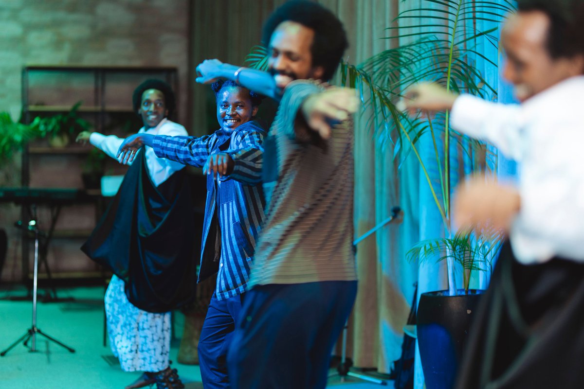 mucyowicyogere's tweet image. B.U.R.Y.A si B.U.N.O 
(Umuba wa VII) 

"Iyi N.T.A.N.G.O y' Ubutore ni yo yatunyuze."

#intore i #Rwanda 
#mpamirizaubuzima

Ishusho: @nexxus 🙏🏾🙌🏽

#thursdayfusion

Ingamba:
Shyaka
Siboyinyambo
Gisa_april_07
Indashyikirwa