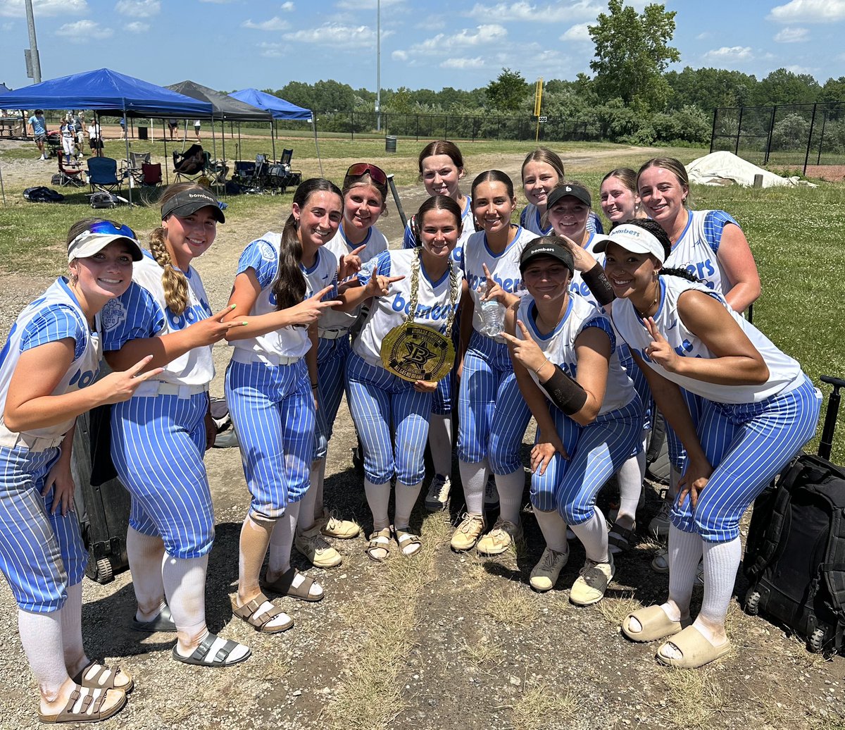 Bombers08Baird's tweet photo. Lily Cash added another HR in bracket play Sunday! 💣💣 #bombsquad

@lilycash2026 

#AllGasNoBrakes #bombernation https://t.co/X9dcfTCOCU
