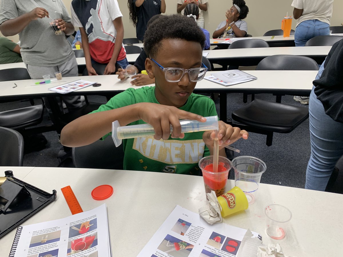SouthernU_BR's tweet image. We’re excited to kick off the College of Sciences and Engineering’s Carbon STEM Camp with nearly 100 middle and high school students! Special thanks to @ExxonMobil and the Tapia Center for making this experience possible! More: bit.ly/44iScQ5.
#WeAreSouthern #STEM