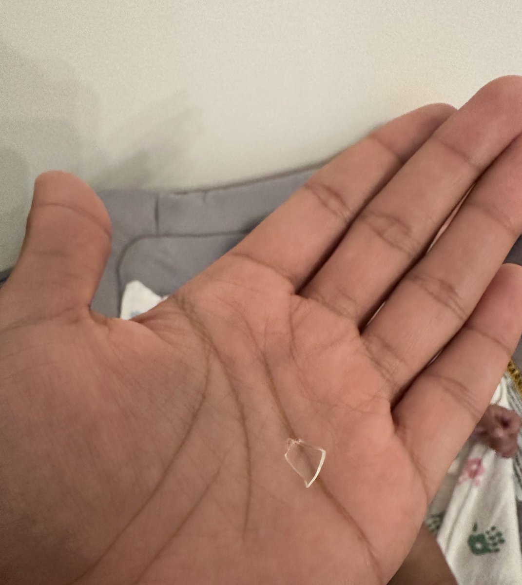 irfanm96's tweet photo. It’s been 1 week &amp; I’ve received no response from @Target regarding a piece of broken glass I’ve found in their Millie Moon diapers. Avoid them &amp; double check ALL your diapers, please!!! Google their manufacturing company &amp; you’ll find lots of red flags. Scary negligence. https://t.co/47khYVX915
