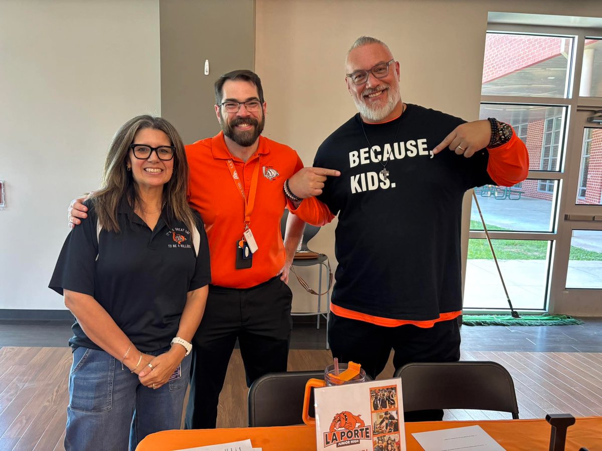 LpBigMac's tweet image. We are @Lpjhbullpups !!!🧡💯🔥🙏🏽👍🏽💪🏽👊🏽 #chooselp #LPLegacy #changemaker #BestNeverRest