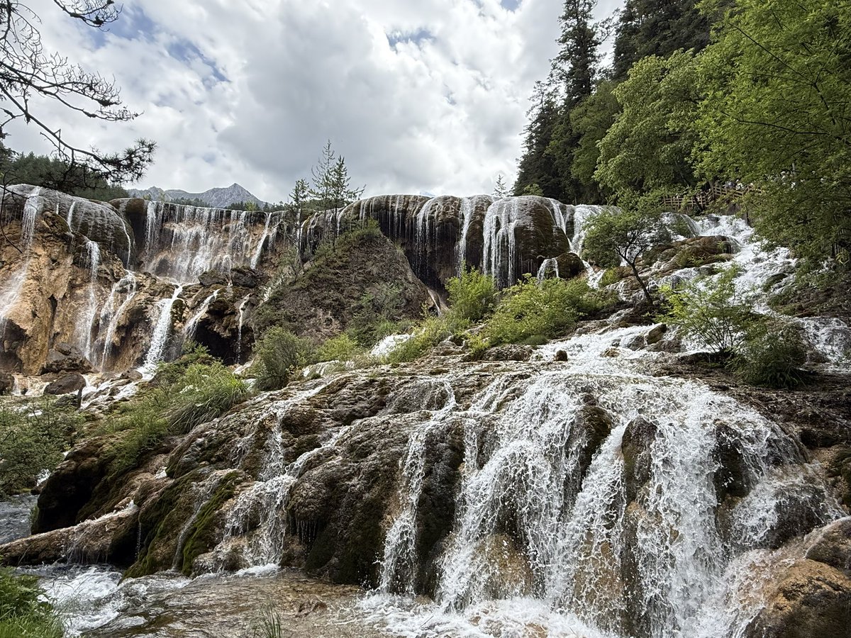 Jiuzhaigou. ⛰️