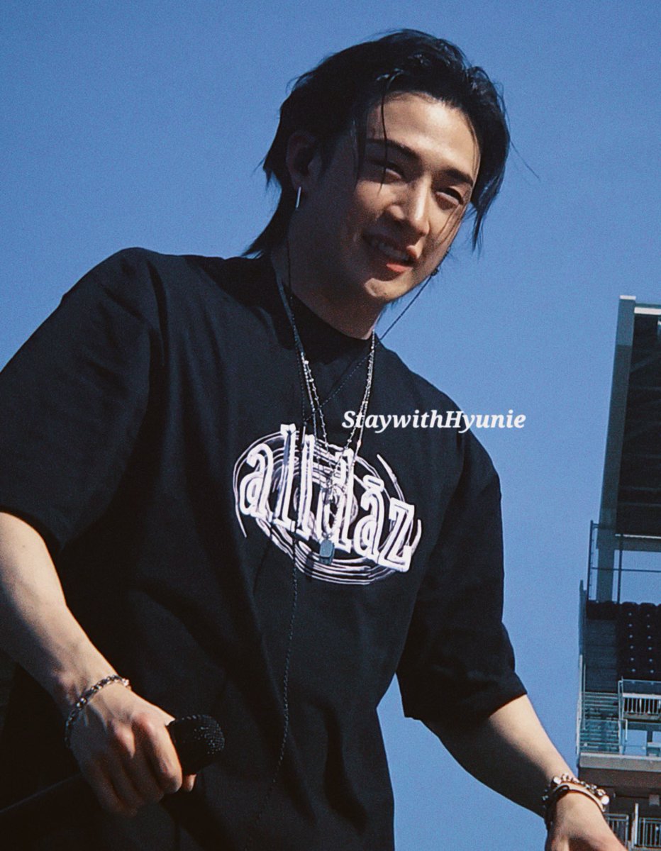 BANG CHANS LONG HAIR HE’S GORGEOUS 🤍