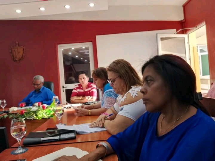 El partido y el gobierno de la provincia de #Holguin otorga la sede por el 26 de julio al municipio de Calixto García. Además se le da la condición de Destacados a Rafael Freyre y #Moa , Reconocimiento a Cacocum y Holguín.
#HonorHolguinero
